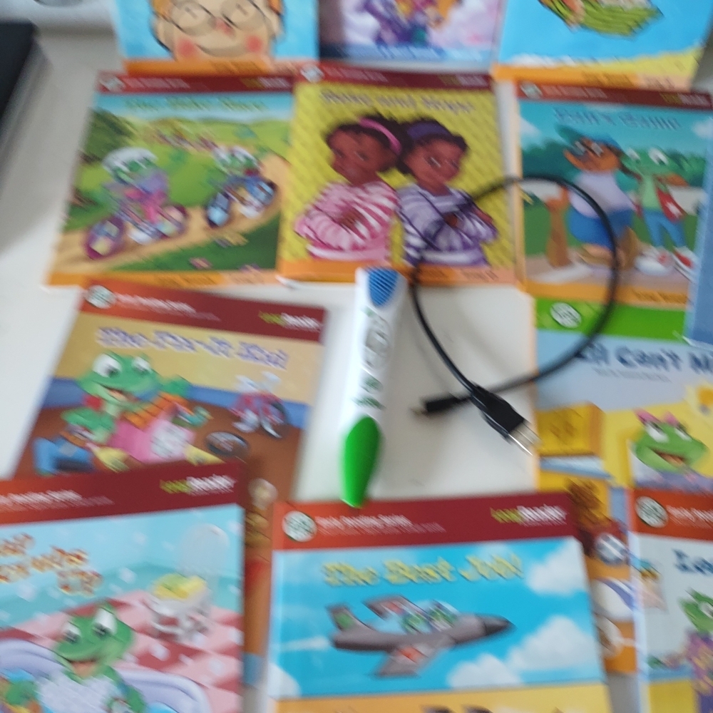 LeapReader Interactive Book Set - Multicolor - Picture 5 of 6